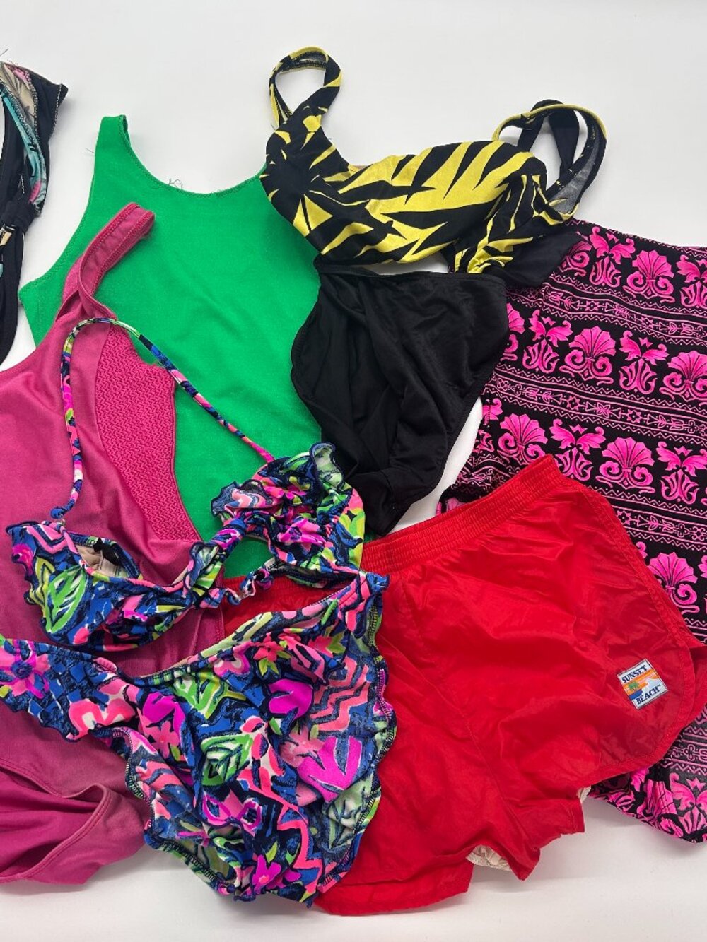 LOT OF 8 PIECES VINTAGE SWIMSUITS BEACH LADIES ONE PIECE BIKINI SHORTS SMALL